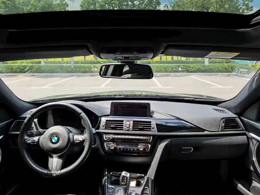 BMW 3 Series GT — миниатюра 6