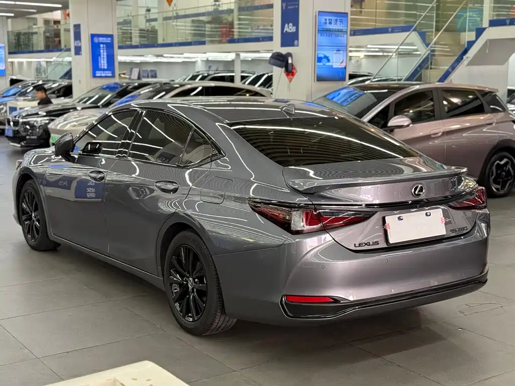 Lexus ES — миниатюра 3