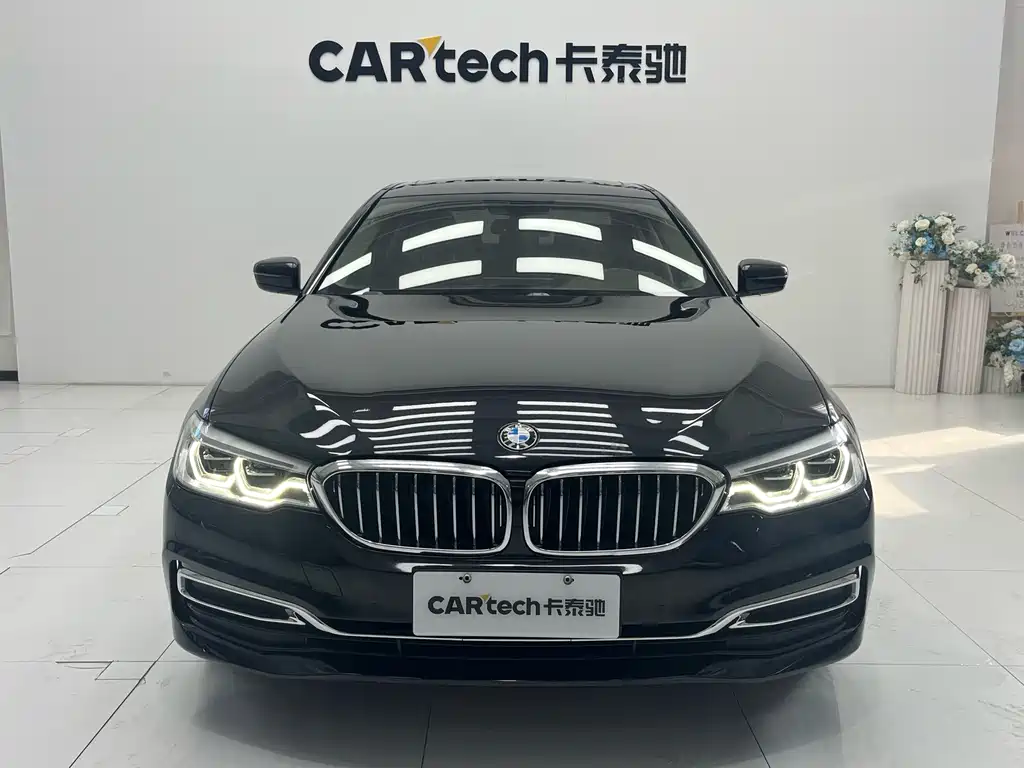 BMW 5 Series — миниатюра 2