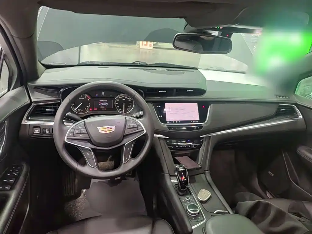 Cadillac XT5 — миниатюра 10