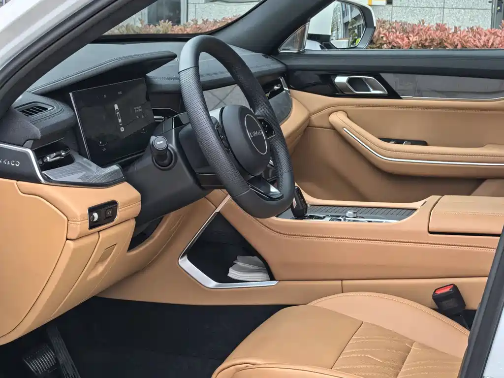 Lynk & Co 09 2024 2.0T Sport мест