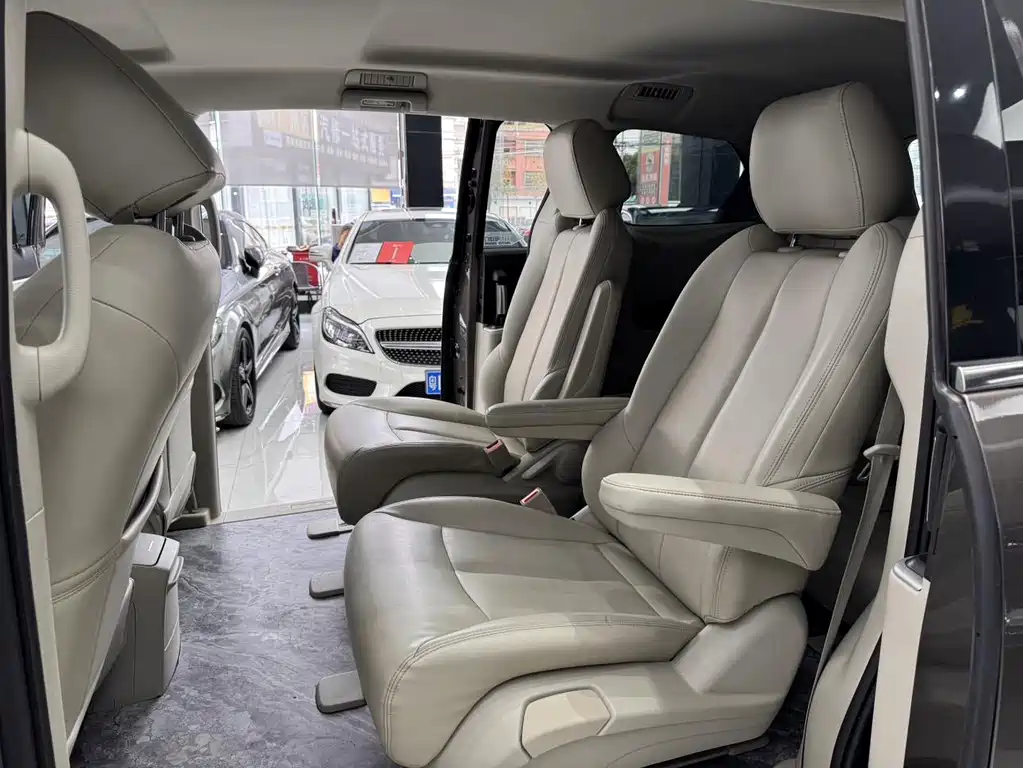 Buick GL8 2023 Comfort