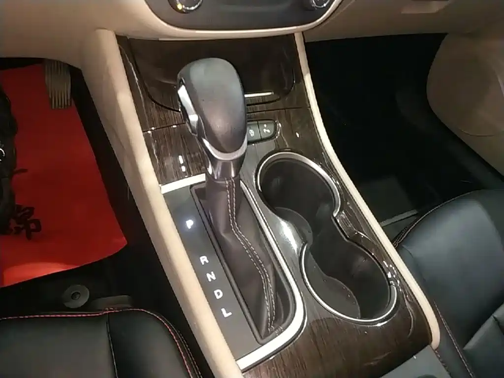 Buick Verano — миниатюра 14