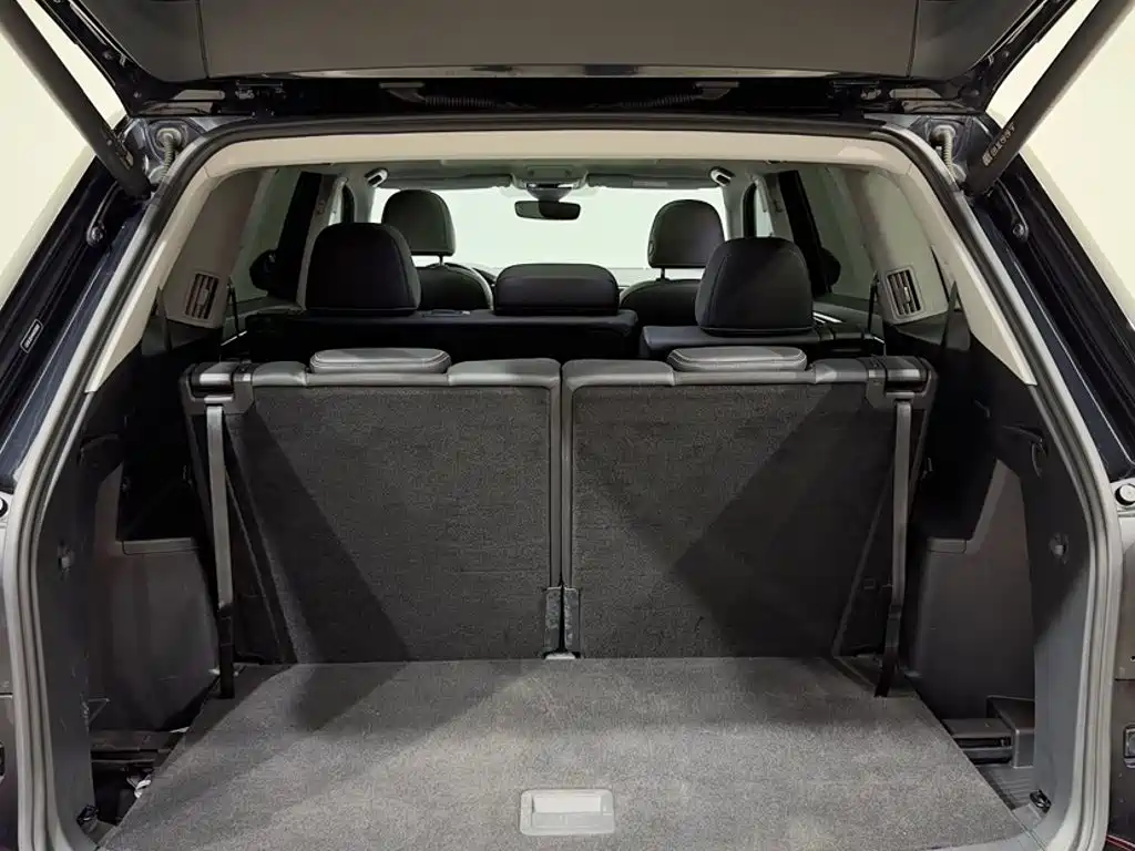Volkswagen Teramont — миниатюра 2