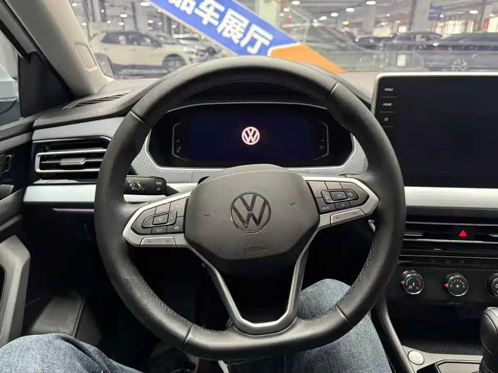 Volkswagen Lavida — миниатюра 13