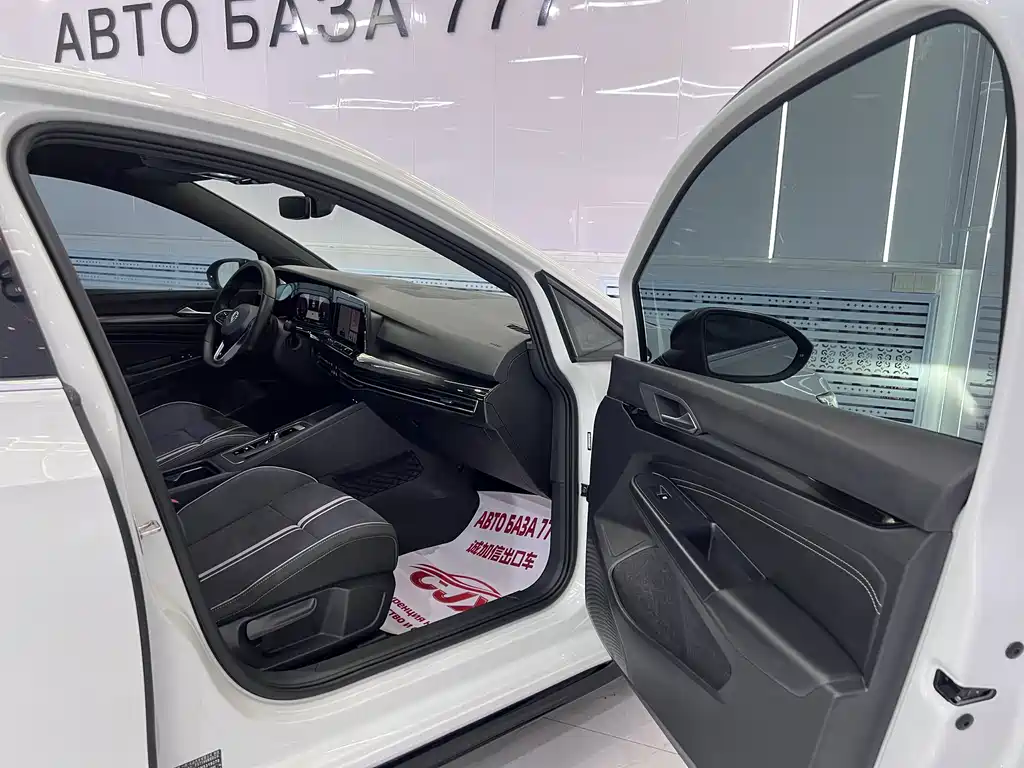 Volkswagen Golf — миниатюра 16