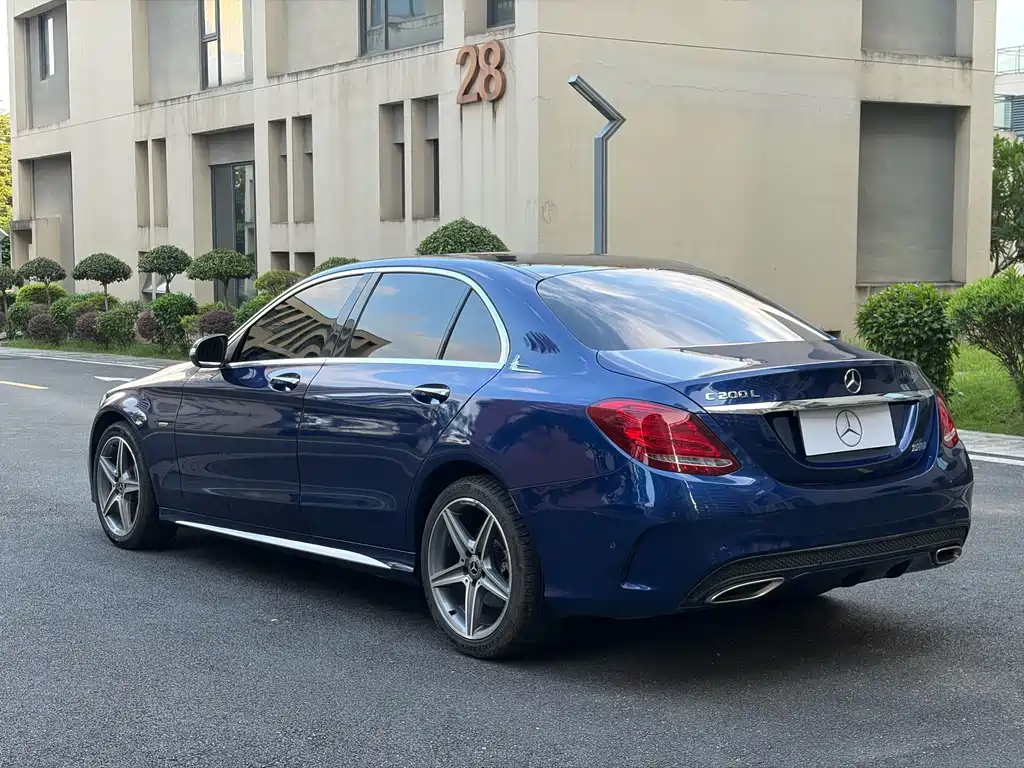 Mercedes-Benz C-Class — миниатюра 9