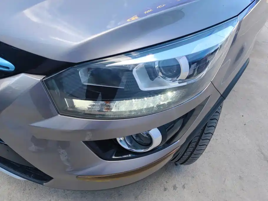 BAIC New Energy EX — миниатюра 5