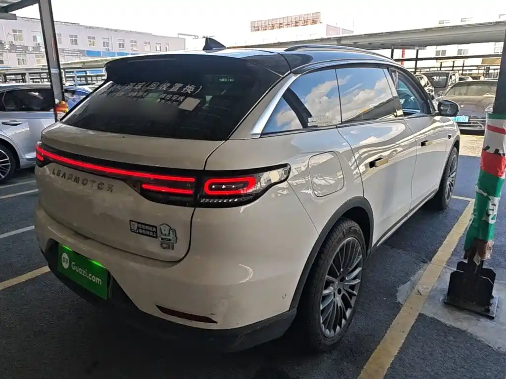 Leapmotor Leapmotor C11 — миниатюра 7