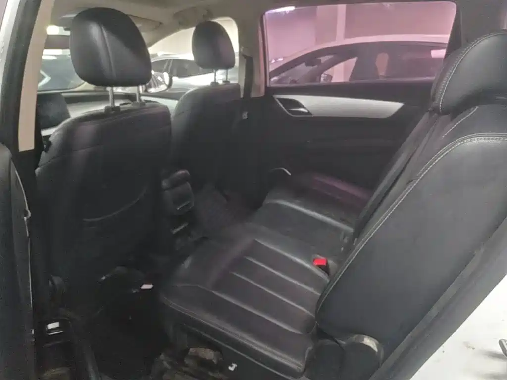 BYD MAX — миниатюра 17