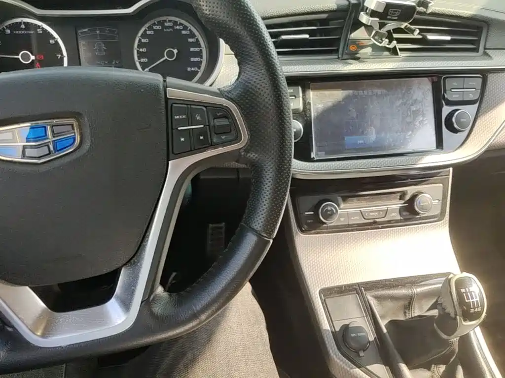 Geely Emgrand GS — миниатюра 10
