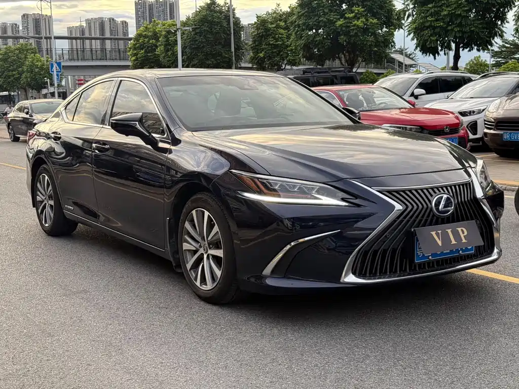 Lexus ES — миниатюра 3