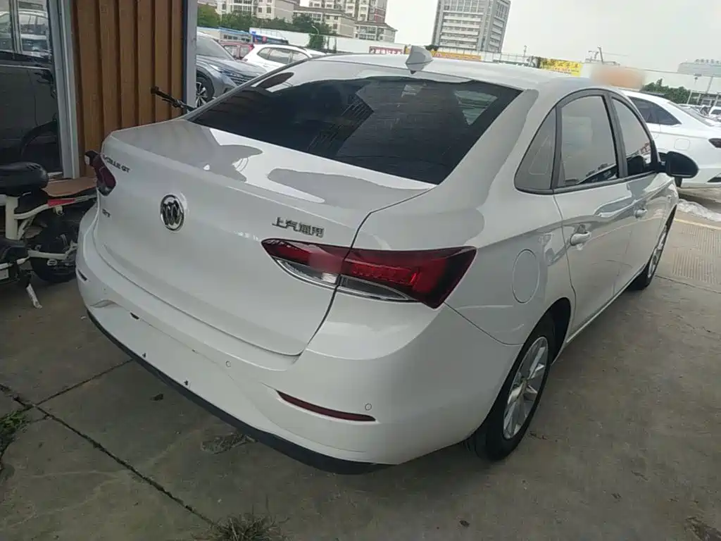 Buick Excelle — миниатюра 7