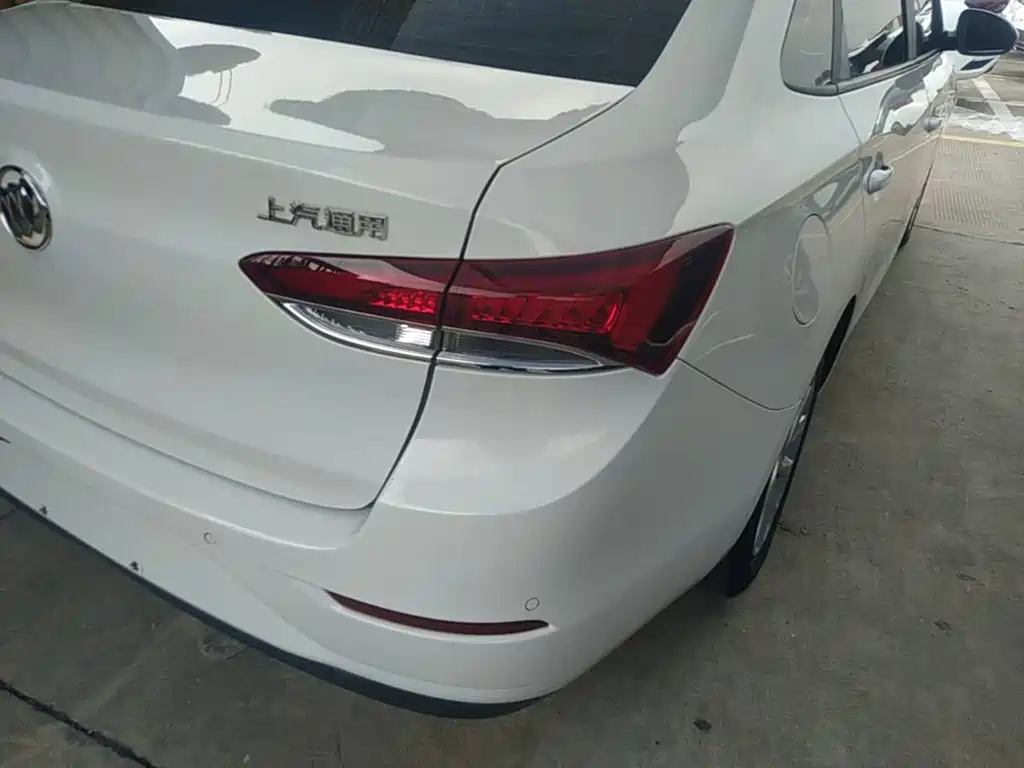 Buick Excelle — миниатюра 8