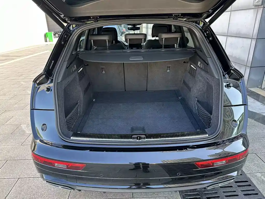 Audi Q5L — миниатюра 39