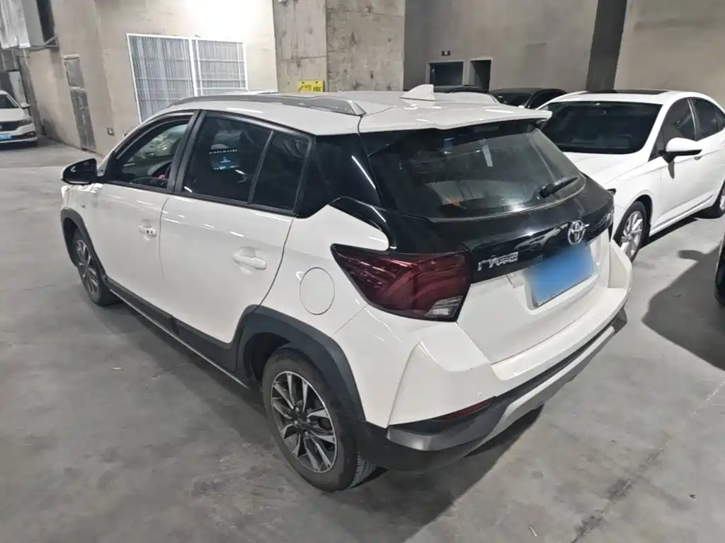 Toyota Yaris L — миниатюра 5