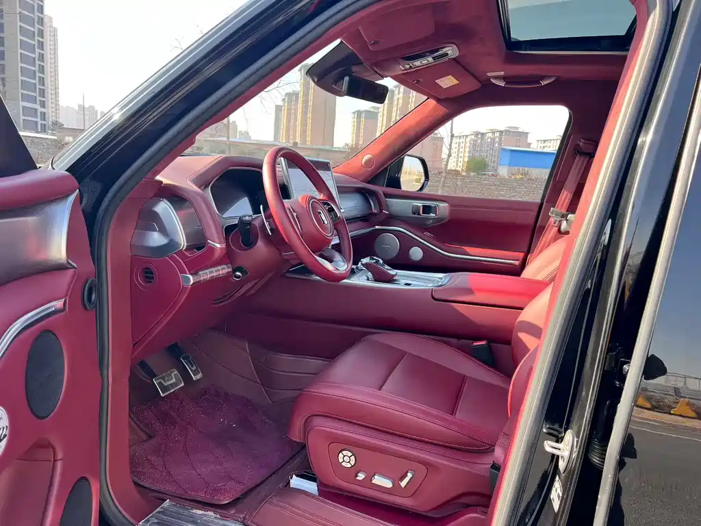 TANK TANK 700 NEW ENERGY