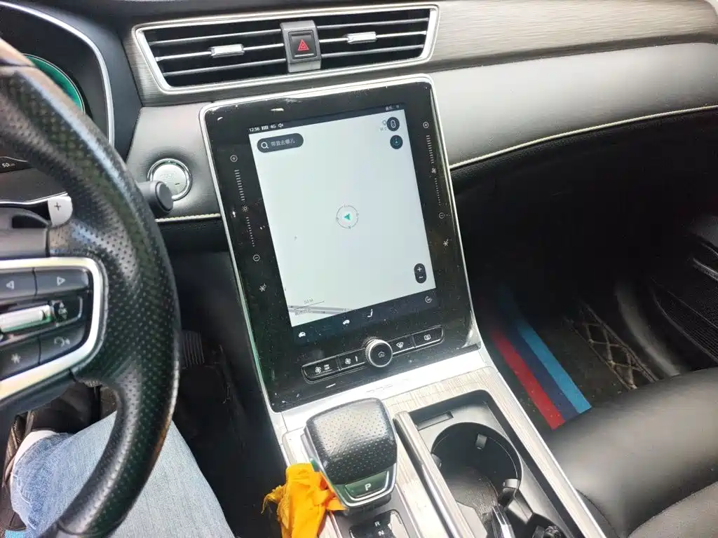 Roewe RX5 New Energy — миниатюра 9