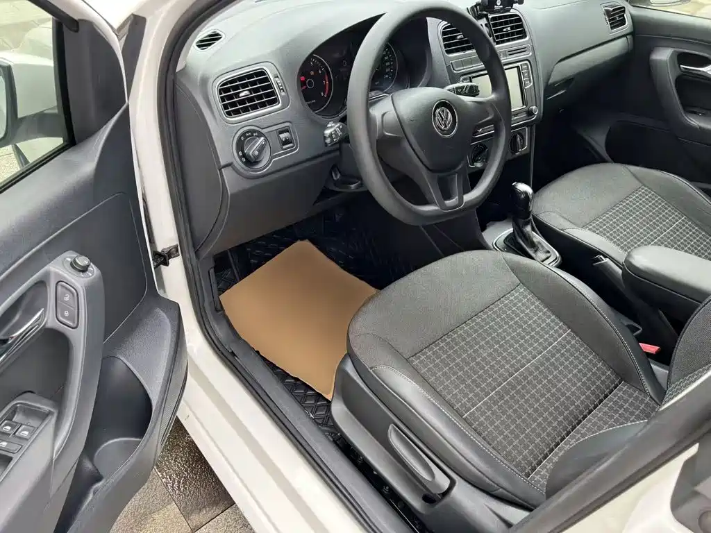 Volkswagen Polo — миниатюра 16