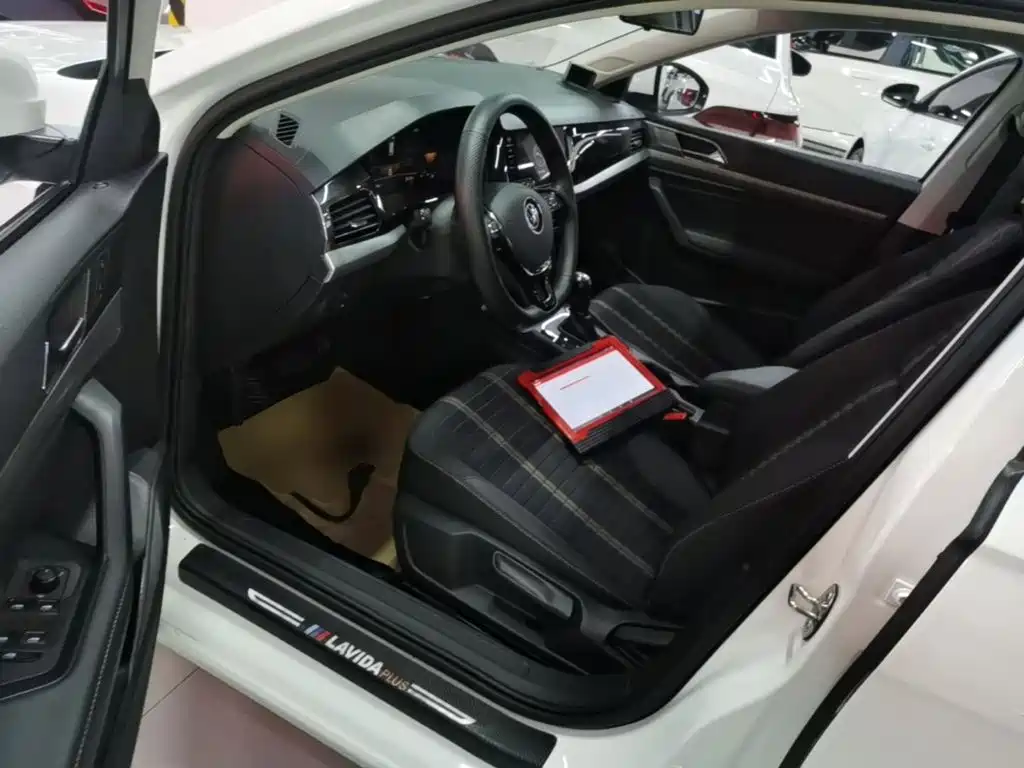 Volkswagen Lavida — миниатюра 15
