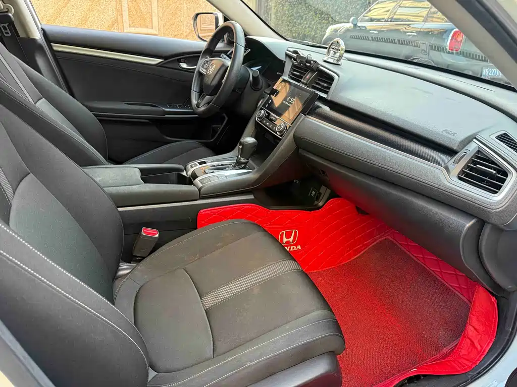 Honda Civic — миниатюра 4