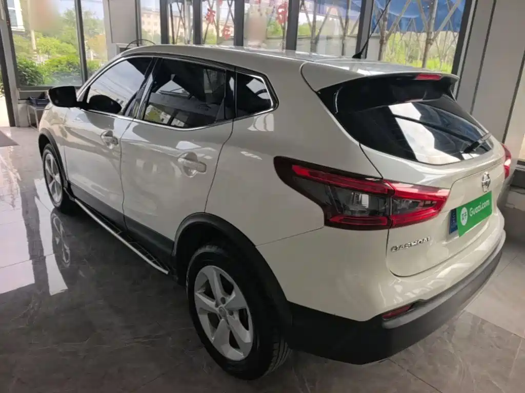 Nissan Qashqai — миниатюра 5
