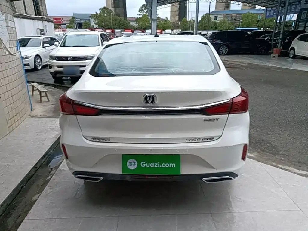 Changan Eado — миниатюра 6