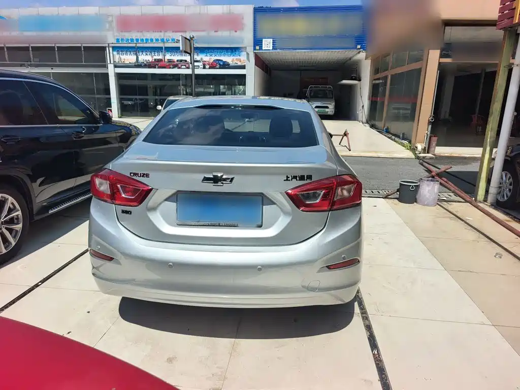 Chevrolet Cruze — миниатюра 12