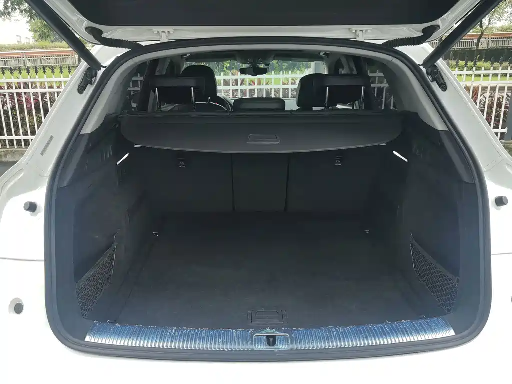 Audi Q5L — миниатюра 16