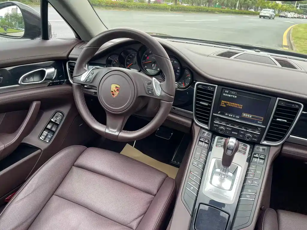 Porsche Panamera — миниатюра 8