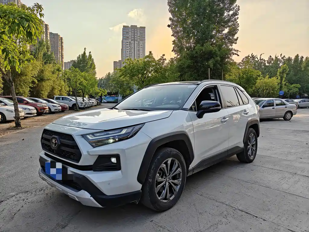 Toyota RAV4 2023