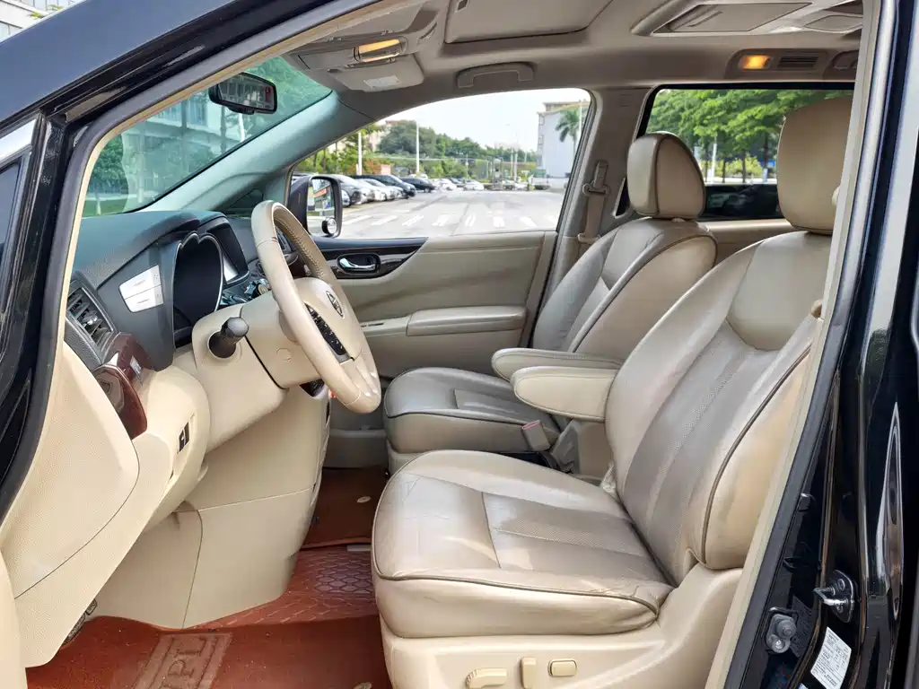 Nissan Quest — миниатюра 6