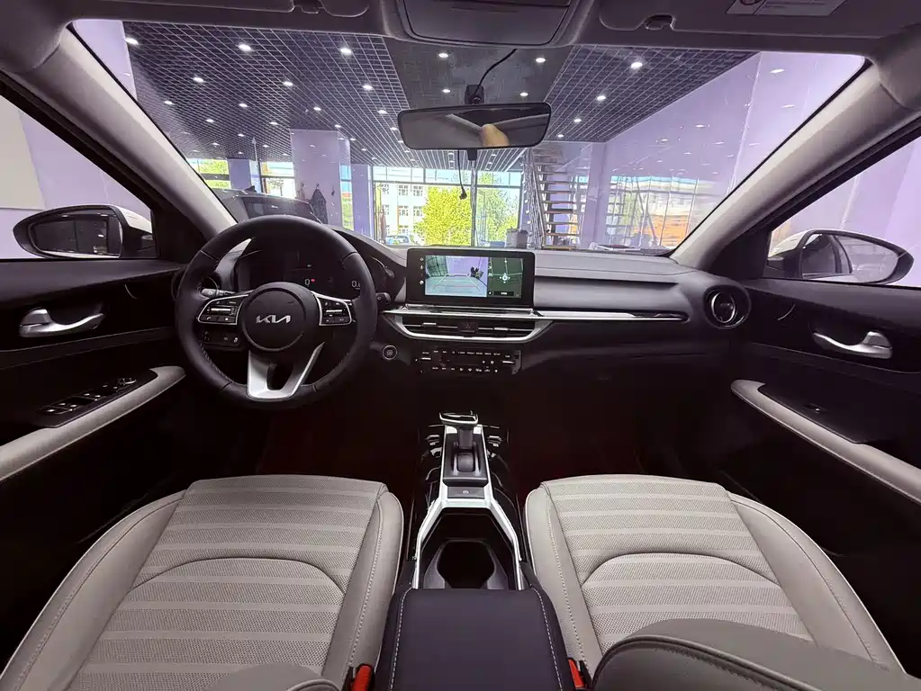 Kia K3 — миниатюра 14