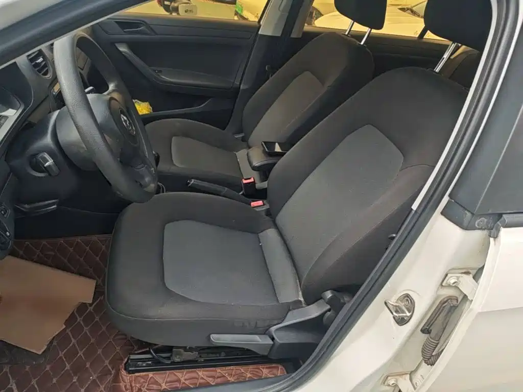 Volkswagen Jetta — миниатюра 15