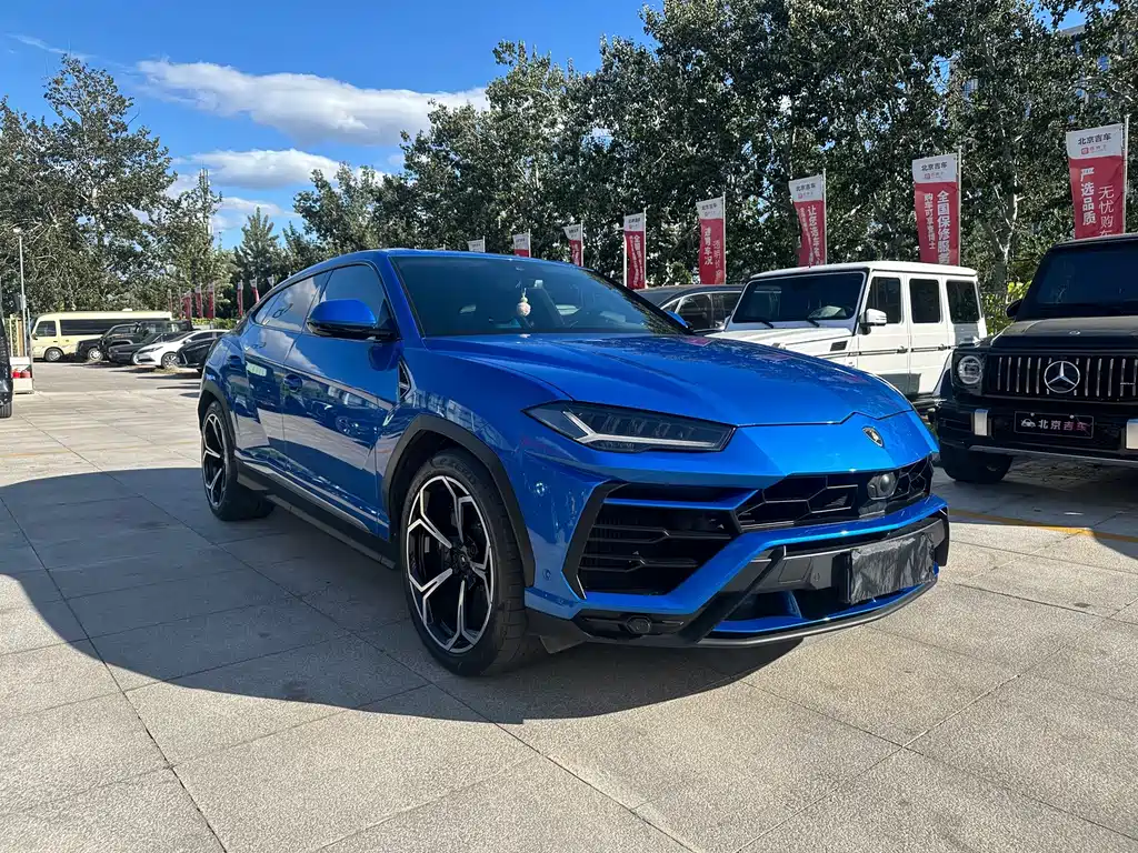 Lamborghini Urus — миниатюра 3