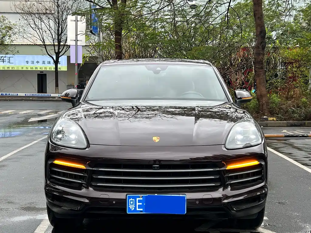 PORSCHE CAYENNE