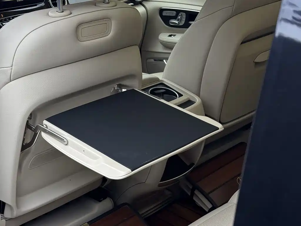 MERCEDES-BENZ V CLASS