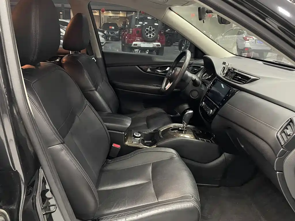 Nissan X-Trail — миниатюра 5