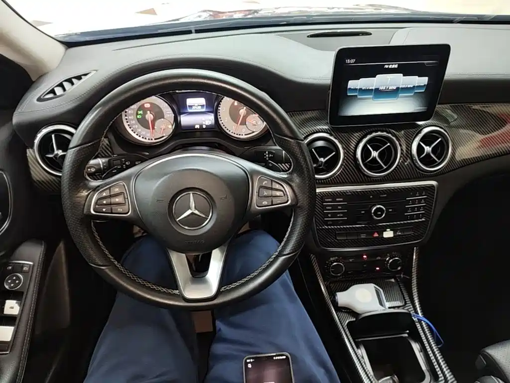 Mercedes-Benz GLA — миниатюра 10