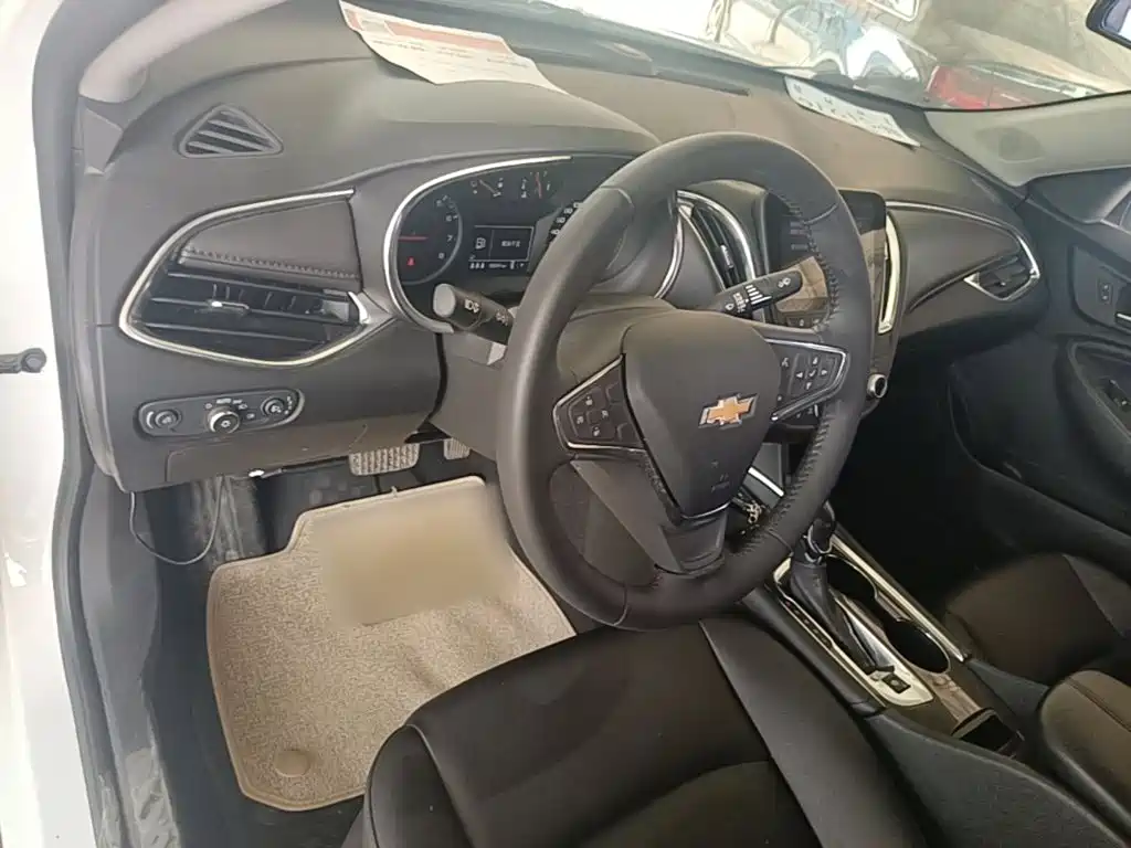 Chevrolet Malibu XL — миниатюра 10