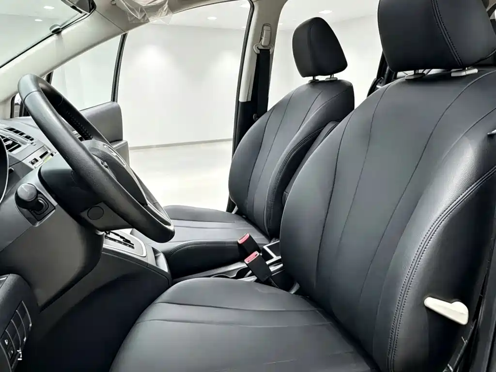 Mazda 5 — миниатюра 7