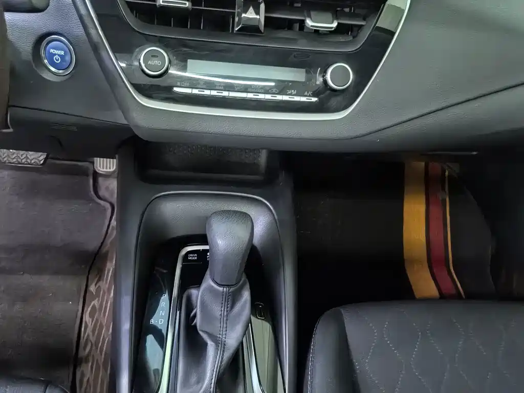 Toyota Corolla — миниатюра 10