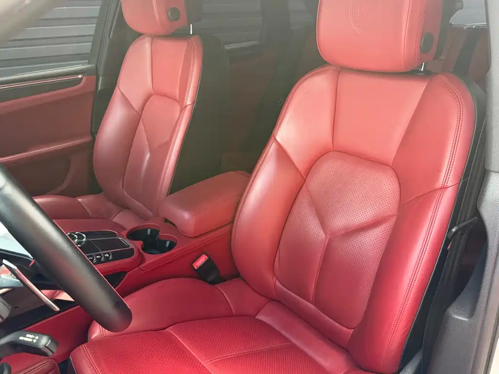 Porsche Macan — миниатюра 14