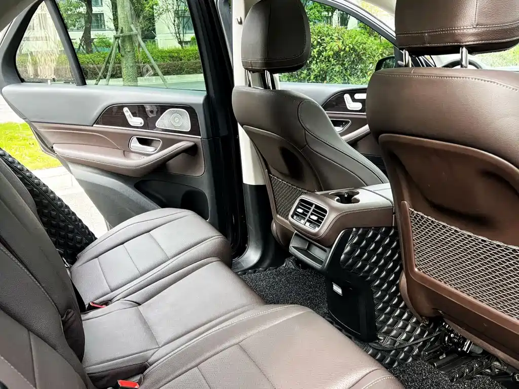 Mercedes-Benz GLE (Import) — миниатюра 8