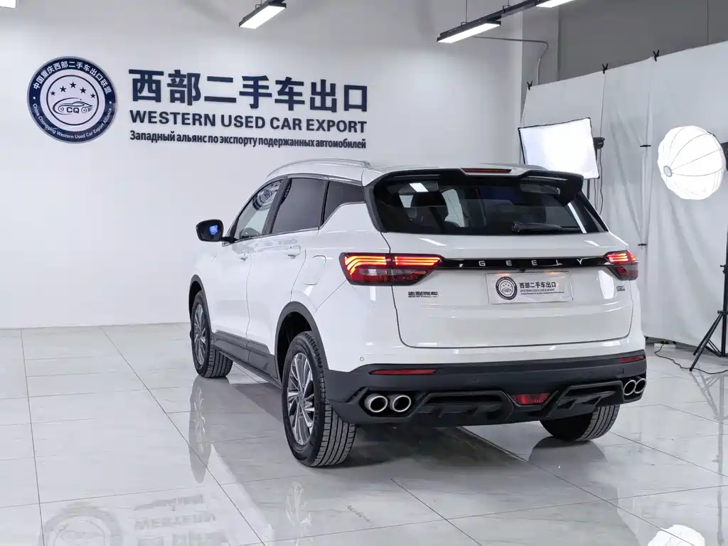 Geely Binyue — миниатюра 17