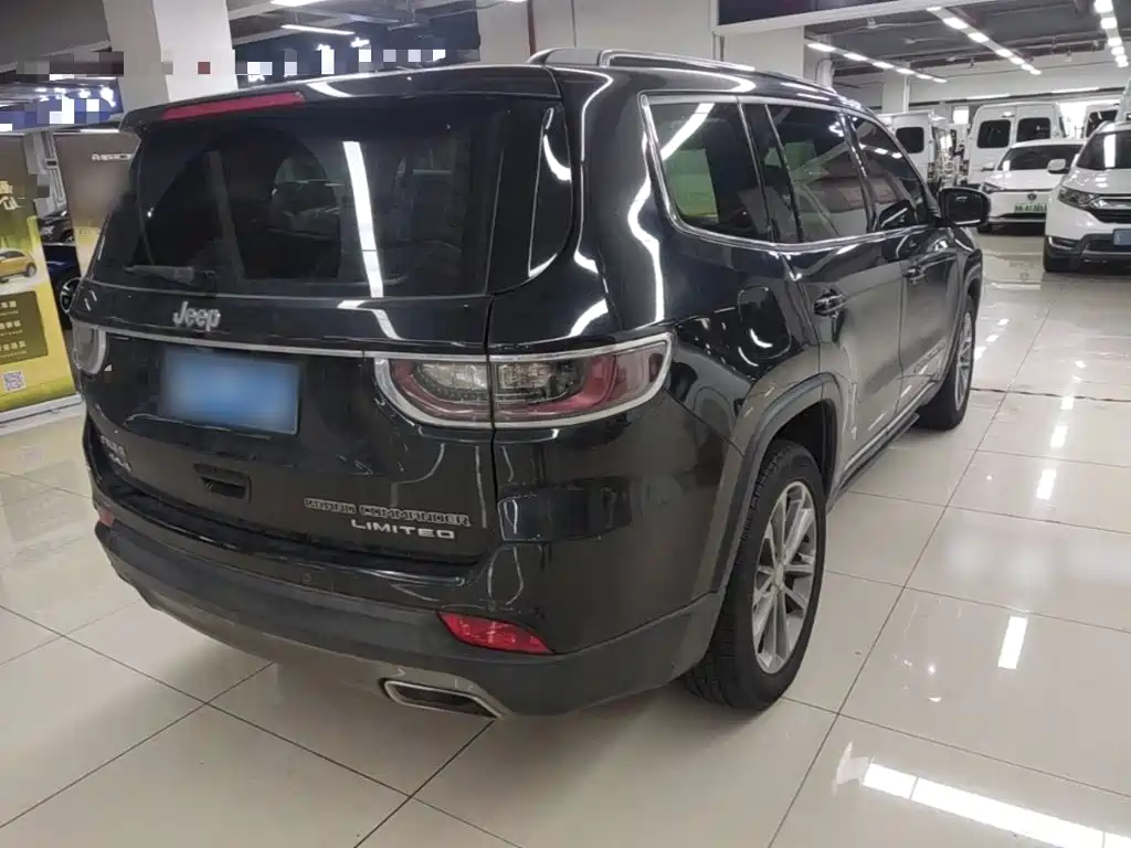 Jeep Grand Commander — миниатюра 7