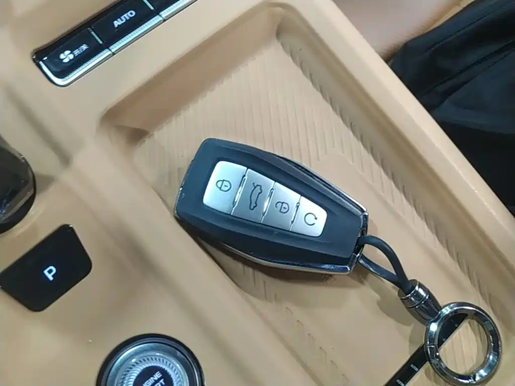 Geely Boyue L — миниатюра 9