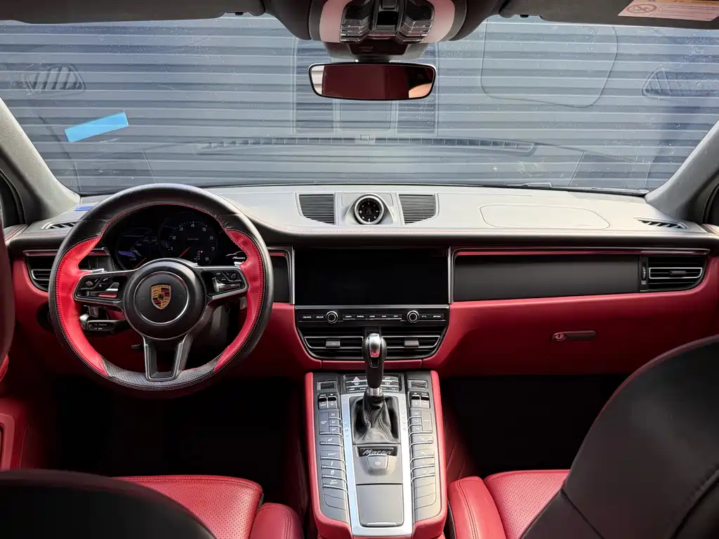 Porsche Macan — миниатюра 21
