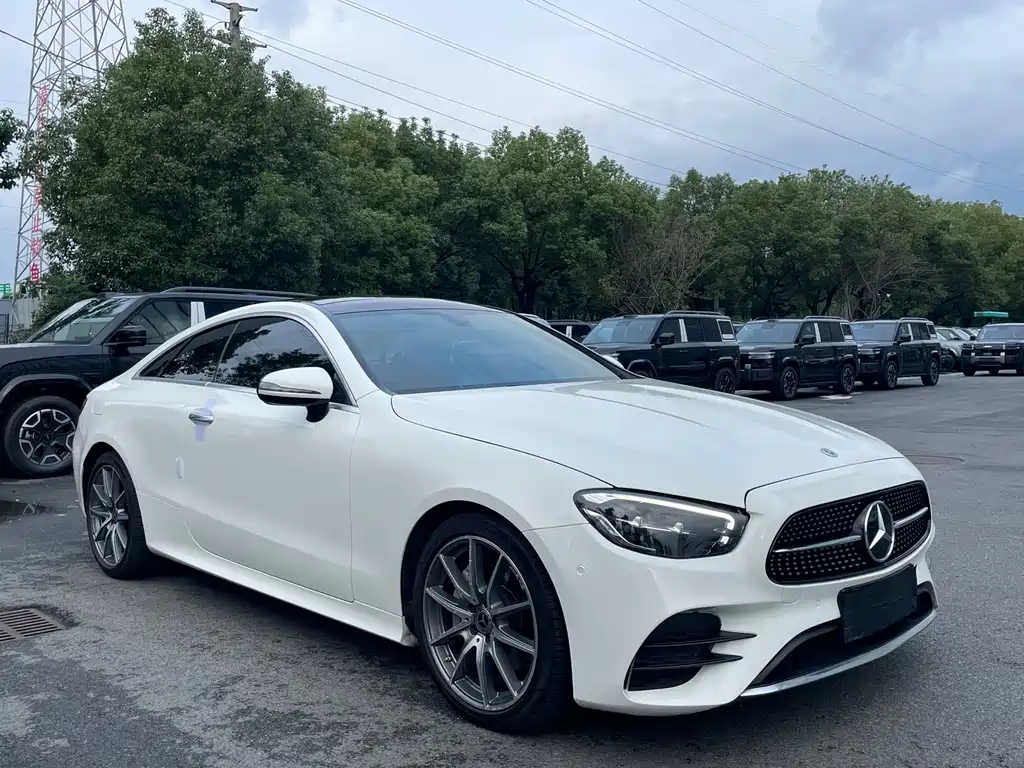 Mercedes-Benz E-Class (Import) — миниатюра 3