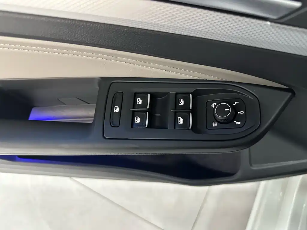 Volkswagen Golf — миниатюра 15